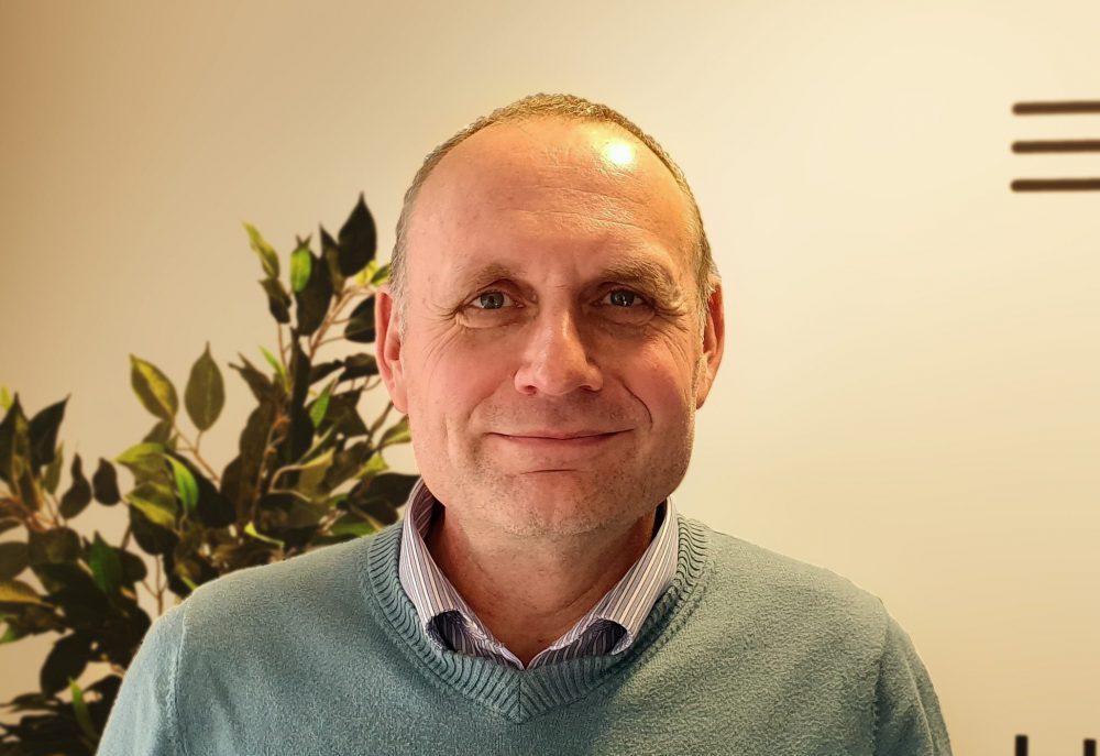 richard henshaw square 2