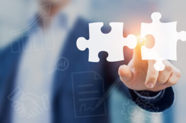 Lunar offloads P2P business to SaveLend