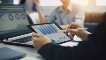 ThinCats narrows losses