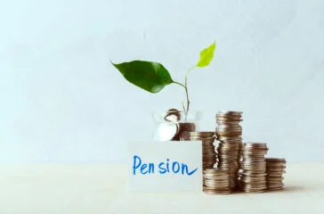 US pension giant Empower has announced it will offer an option to invest in private markets in its retirement plans.