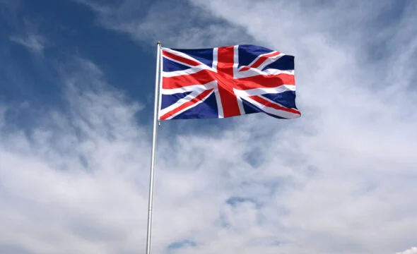 UK insurers pile £350bn into private credit sector