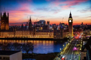 Peers raise alarm over private markets