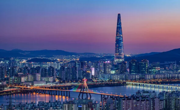 Apollo teams up with Samsung Securities