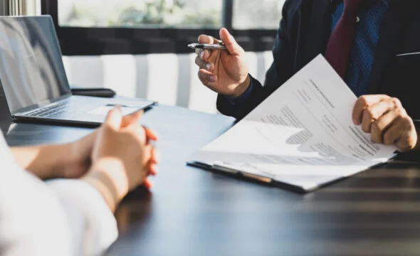 Victory Capital has put in an $8.6bn (£6.4bn) bid to acquire asset manager Janus Henderson, overtaking a rival $7.4bn bid from Trian Fund Management.