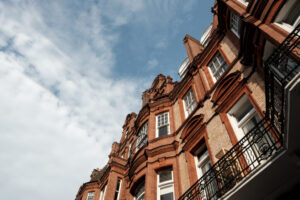 Real estate credit comeback gathers steam