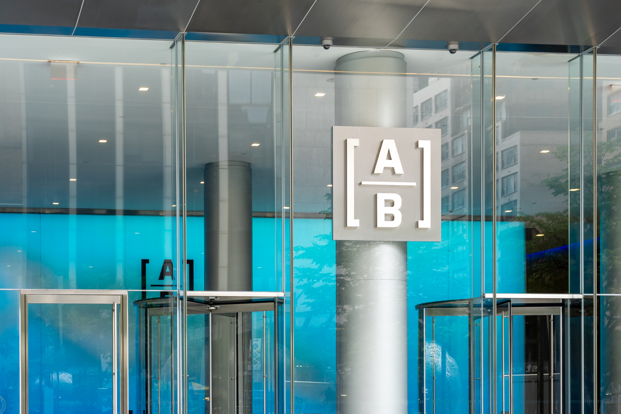AllianceBernstein boss Seth Bernstein to retire as Erzan takes helm