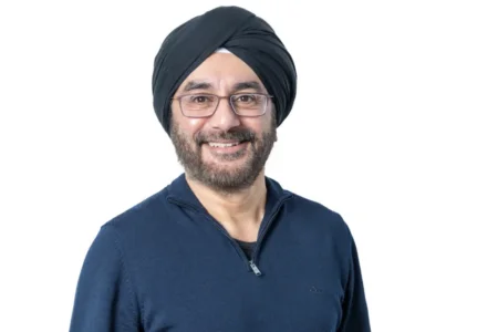 Ravi Anand headshot (1)