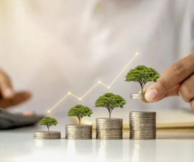 Oaktree closes debut ABF fund on $2bn